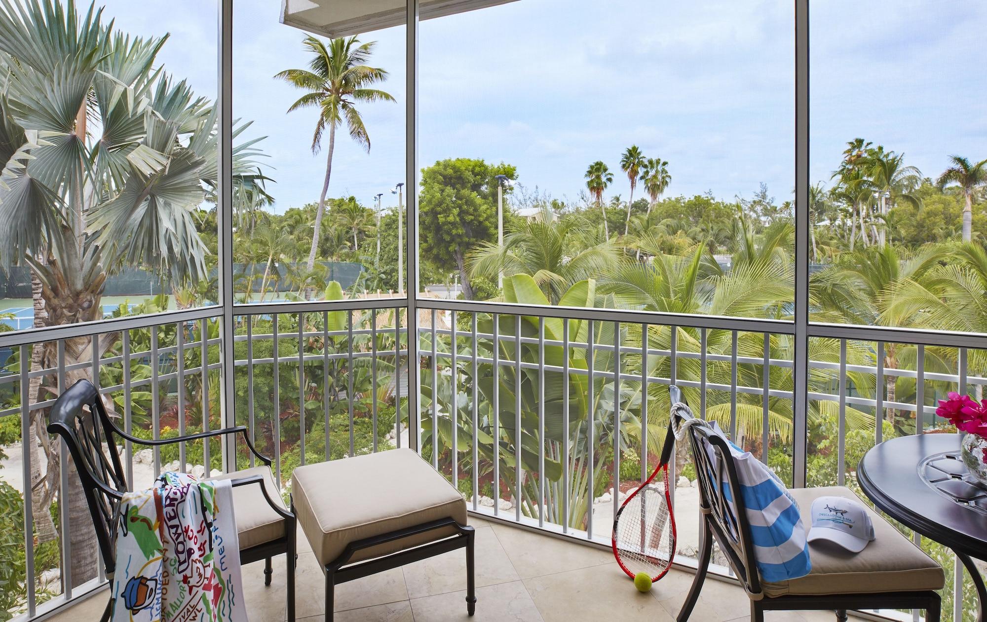 Cheeca Lodge & Spa Islamorada Ngoại thất bức ảnh A view of the golf course from a guest room at The Boca Raton Resort